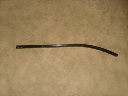 Sliding door rail - door, right