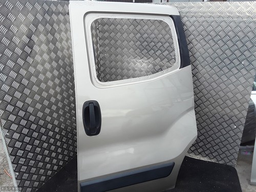2010 citroen nemo left door - 2010,