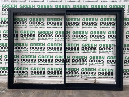 Black aluminium sliding doors - aluminium,